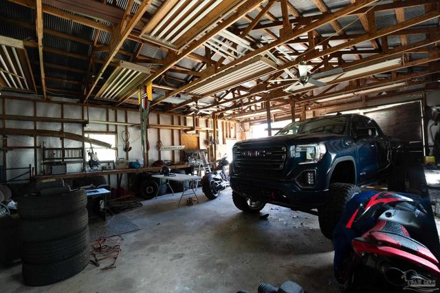 2301 Bobwhite Ln, Pensacola, FL 32534