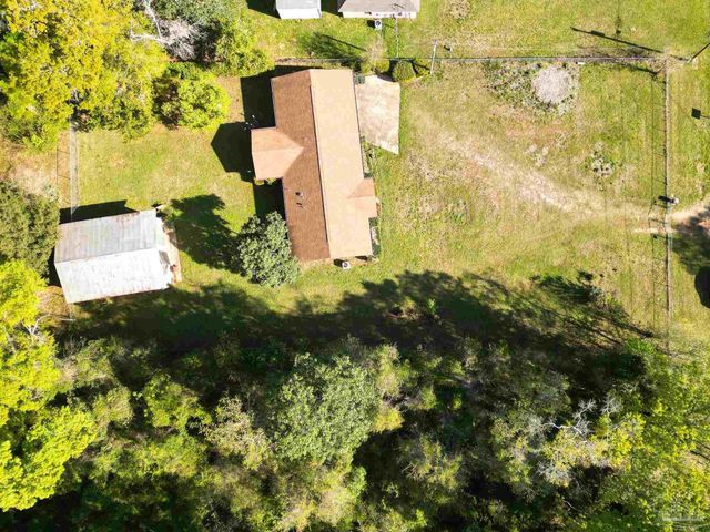 2301 Bobwhite Ln, Pensacola, FL 32534