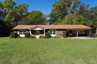 2301 Bobwhite Ln, Pensacola, FL 32534