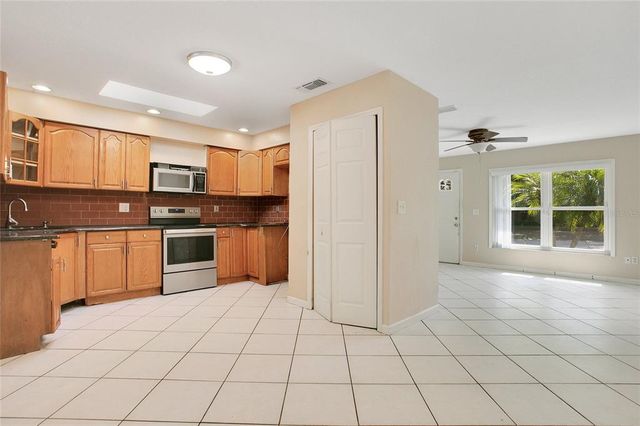 3431 HUNT LANE, Oviedo, FL 32765