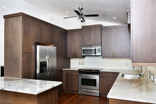 1118 NW 17th ST, Cape Coral, FL 33993