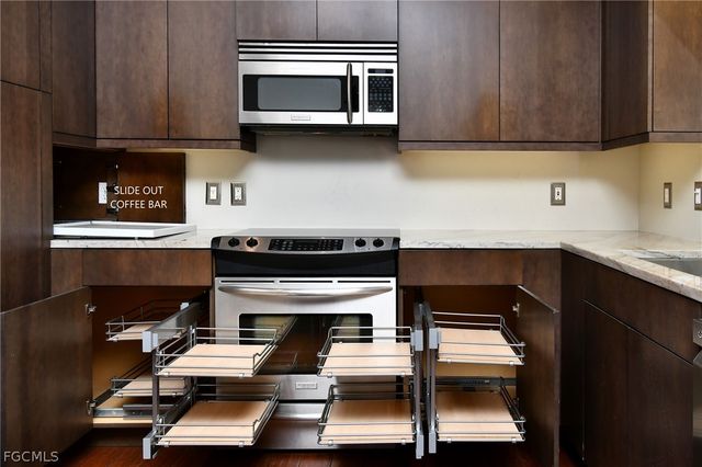 1118 NW 17th ST, Cape Coral, FL 33993