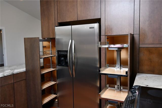 1118 NW 17th ST, Cape Coral, FL 33993