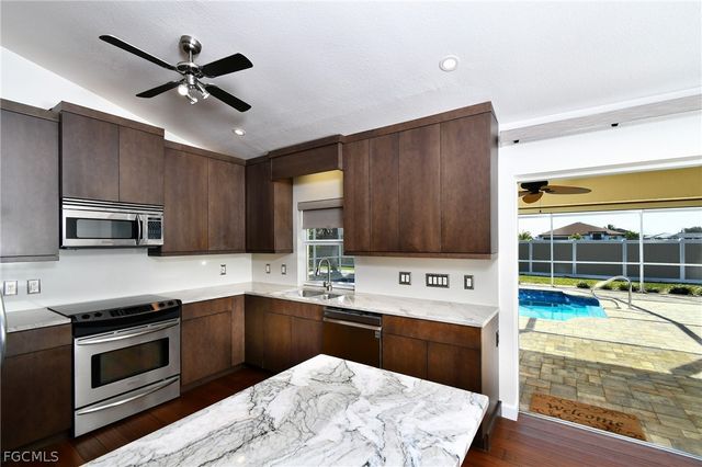 1118 NW 17th ST, Cape Coral, FL 33993