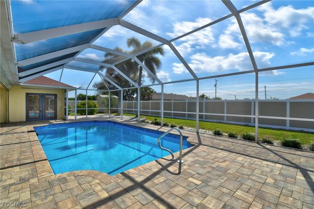 1118 NW 17th ST, Cape Coral, FL 33993