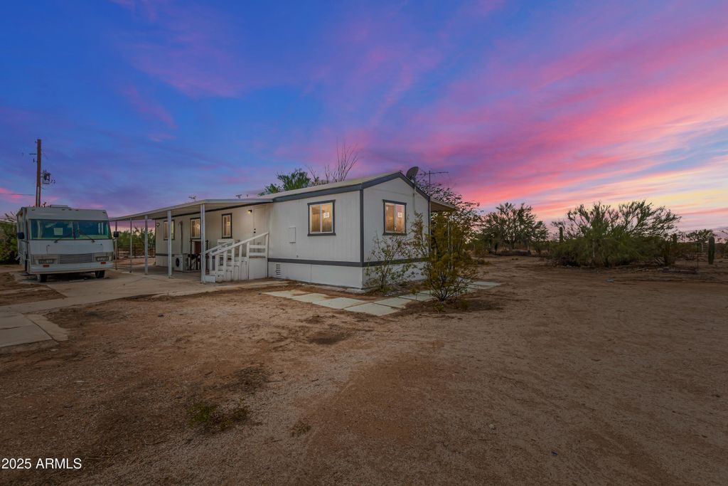 3663 N THISTLE Drive, Florence, AZ 85132