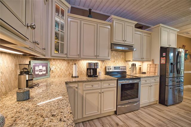 39 MEDALIST ROAD, Rotonda West, FL 33947