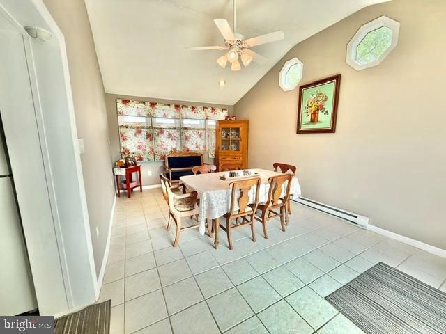 12 ROGERS CIR, Newark, DE 19702