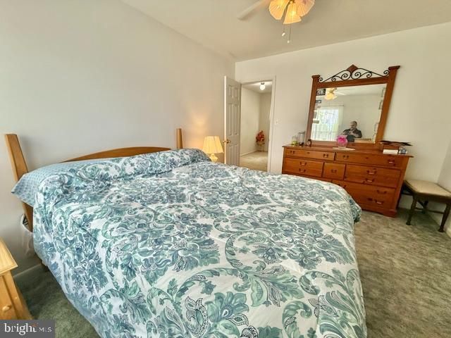 12 ROGERS CIR, Newark, DE 19702