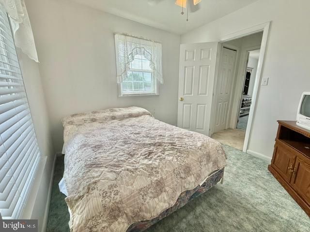 12 ROGERS CIR, Newark, DE 19702