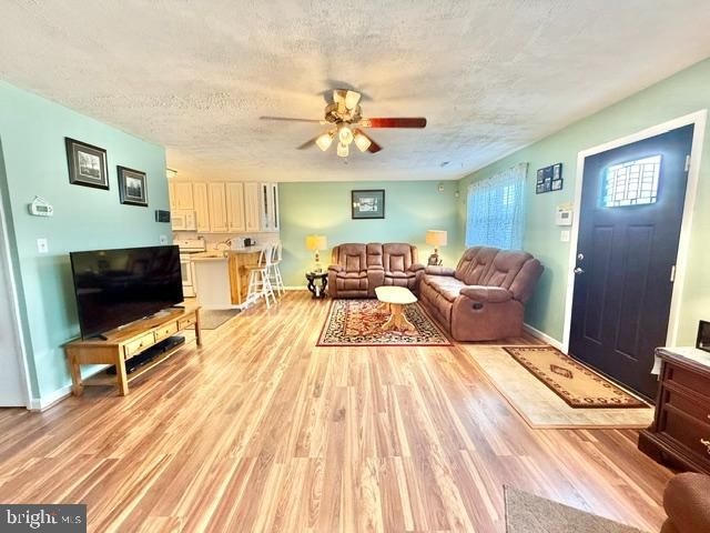 12 ROGERS CIR, Newark, DE 19702
