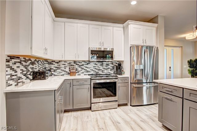 3707 Oasis BLVD, Cape Coral, FL 33914