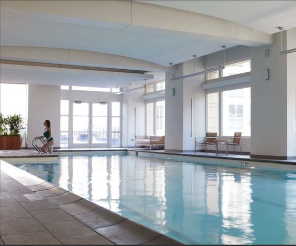 800 N Michigan Avenue 5401, Chicago, IL 60611