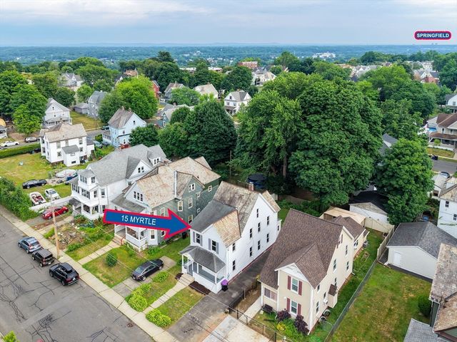 15 Myrtle Ave, Holyoke, MA 01040