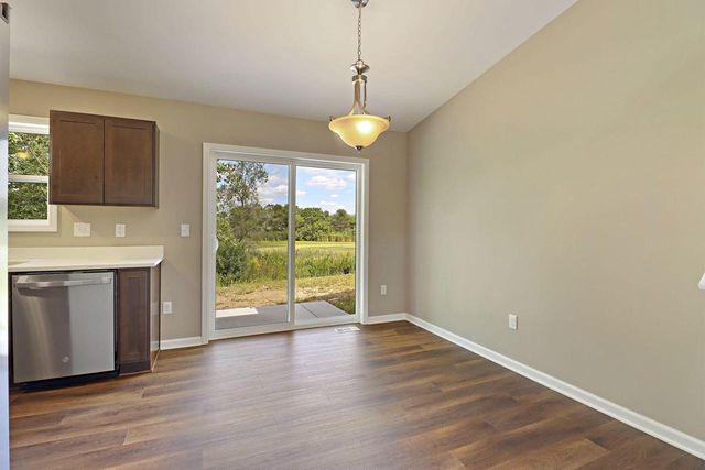 336 Parker DRIVE, Genoa City, WI 53128