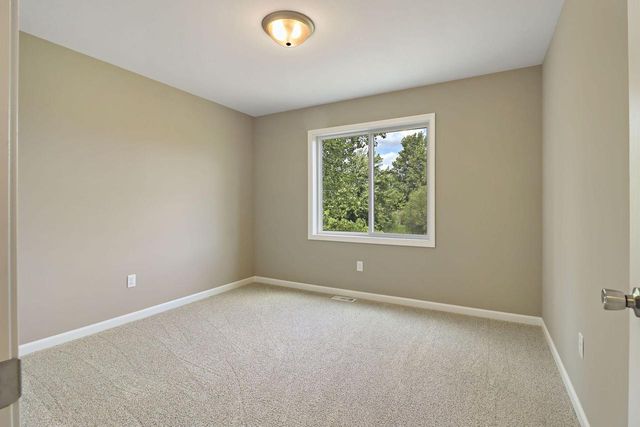 336 Parker DRIVE, Genoa City, WI 53128