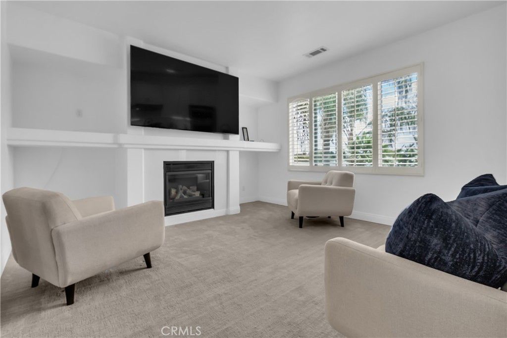 Image 22 of property listing at 11416 Bridgeway Drive, Riverside, CA 92505