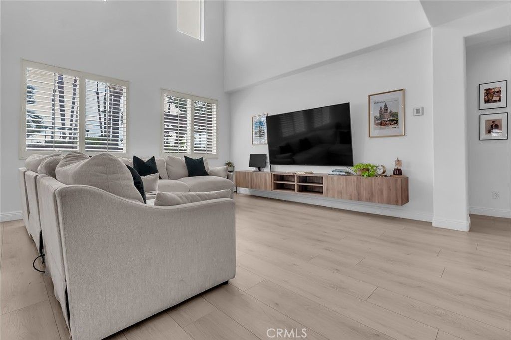 Image 4 of property listing at 11416 Bridgeway Drive, Riverside, CA 92505