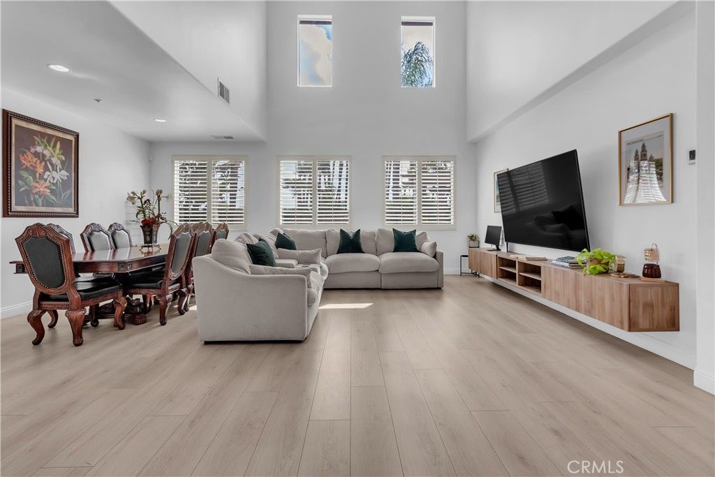 Image 5 of property listing at 11416 Bridgeway Drive, Riverside, CA 92505