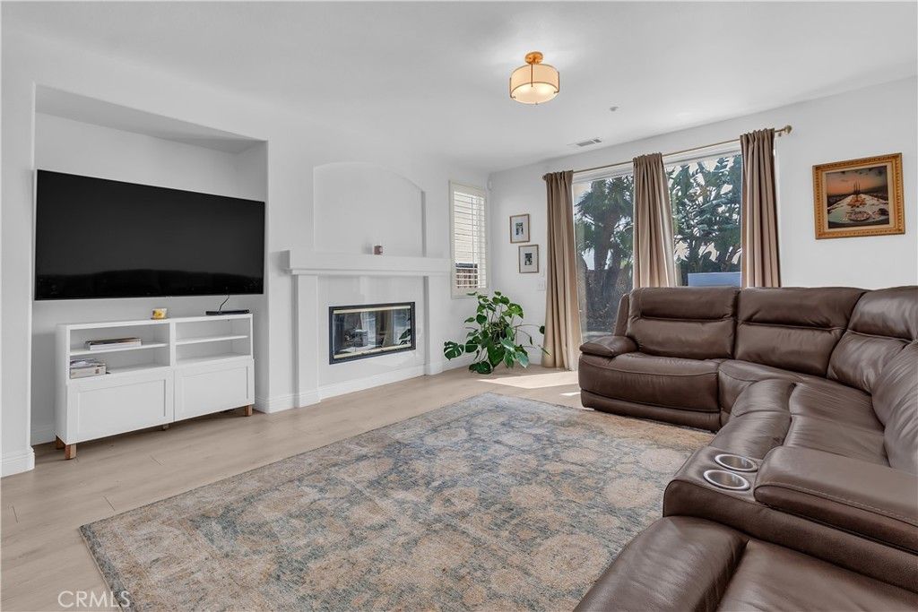 Image 7 of property listing at 11416 Bridgeway Drive, Riverside, CA 92505