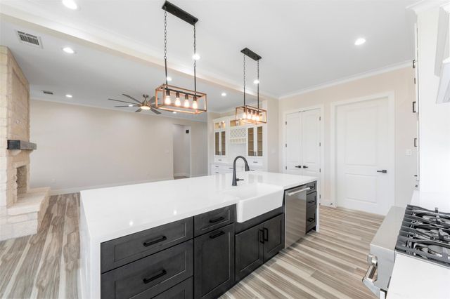 4221 Mallard Lane, Baytown, TX 77523