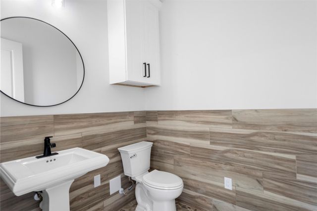 4221 Mallard Lane, Baytown, TX 77523