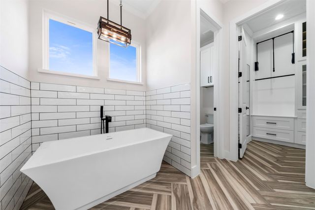 4221 Mallard Lane, Baytown, TX 77523