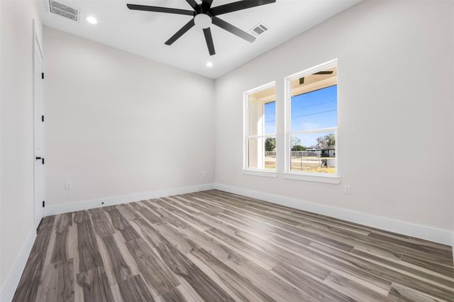 4221 Mallard Lane, Baytown, TX 77523