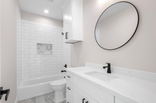 4221 Mallard Lane, Baytown, TX 77523