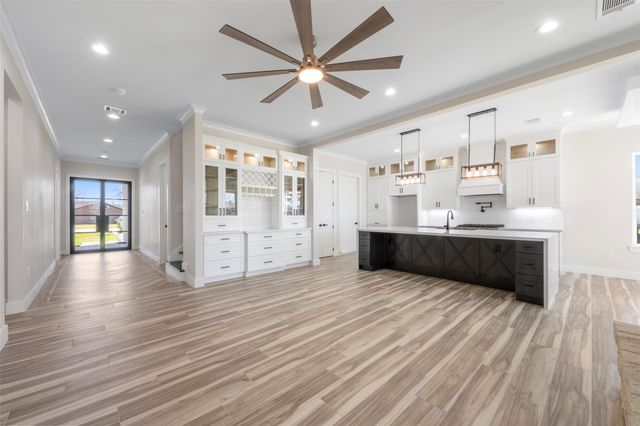 4221 Mallard Lane, Baytown, TX 77523