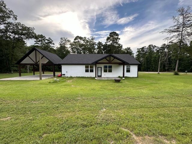 141 Summer Place, Livingston, TX 77351