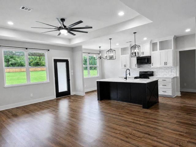 141 Summer Place, Livingston, TX 77351
