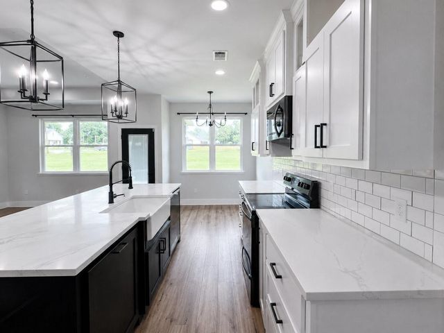 141 Summer Place, Livingston, TX 77351
