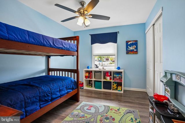 905 BRIDGEBORO ST, Delran, NJ 08075