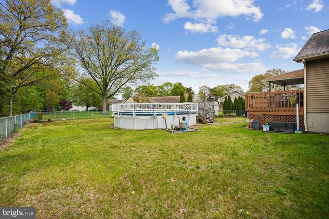 905 BRIDGEBORO ST, Delran, NJ 08075