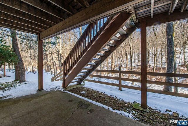 19 Morning Watch Road, Wayne, NJ 07470