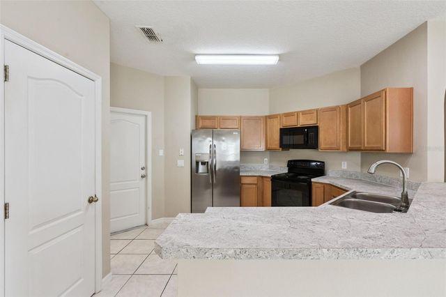 1324 KELLOGG DRIVE, Tavares, FL 32778