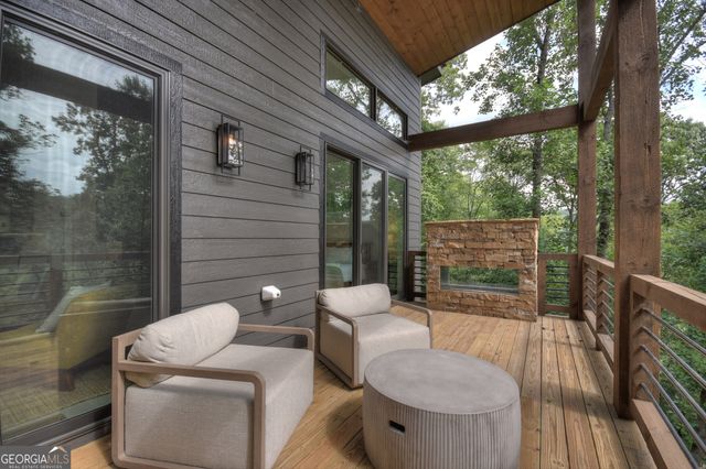 271 Toccoa Preserve Court, Blue Ridge, GA 30513