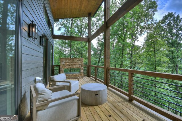 271 Toccoa Preserve Court, Blue Ridge, GA 30513