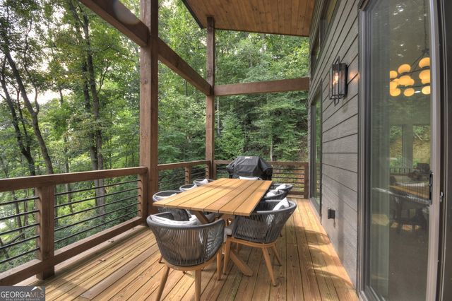 271 Toccoa Preserve Court, Blue Ridge, GA 30513