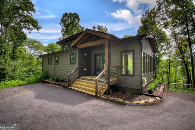 271 Toccoa Preserve Court, Blue Ridge, GA 30513