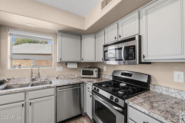 4821 W GARY Way, Laveen, AZ 85339