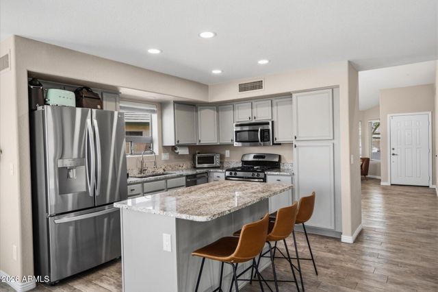 4821 W GARY Way, Laveen, AZ 85339