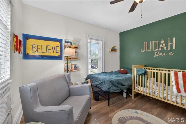 7527 Woodland Avenue, St Louis, MO 63143