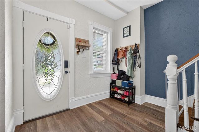 7527 Woodland Avenue, St Louis, MO 63143
