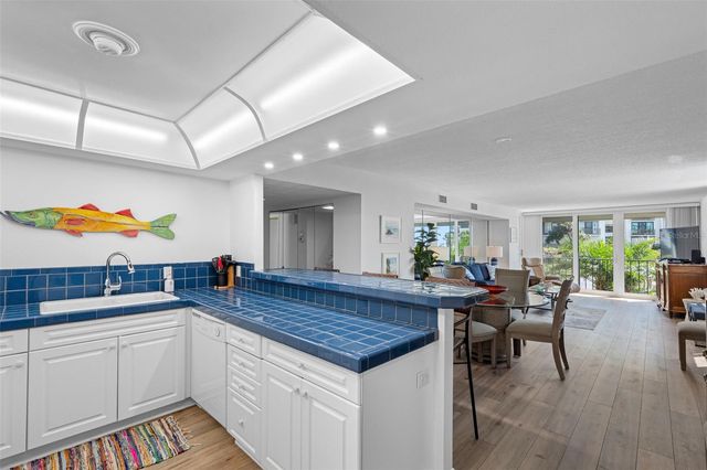 1400 GULF BOULEVARD 101, Clearwater Beach, FL 33767