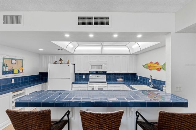 1400 GULF BOULEVARD 101, Clearwater Beach, FL 33767