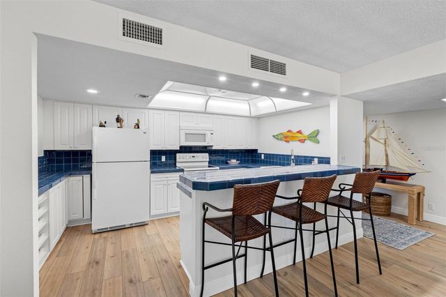 1400 GULF BOULEVARD 101, Clearwater Beach, FL 33767