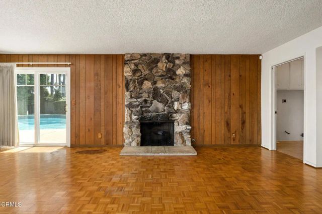 16452 Whittier Lane, Huntington Beach, CA 92647