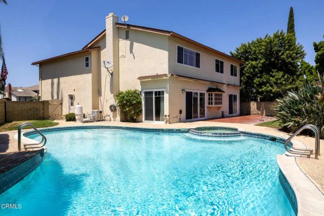 16452 Whittier Lane, Huntington Beach, CA 92647